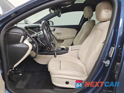 Zdjęcie 7 z 12 samochodu: 2019 MERCEDES-BENZ A 220 VIN:WDD3G4EB2KW019813 - miniatura