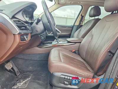 Zdjęcie 7 z 13 samochodu: 2015 BMW X5 XDRIVE35I VIN:5UXKR0C55F0P16079 - miniatura