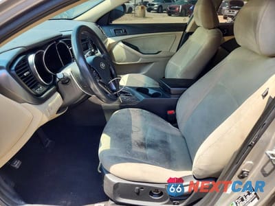 Zdjęcie 7 z 12 samochodu: 2013 KIA OPTIMA LX VIN:5XXGM4A74DG222938 - miniatura