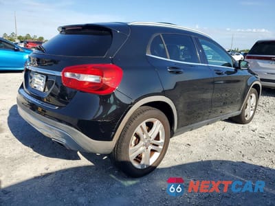 Trzecie zdjęcie samochodu z tyłu: 2016 MERCEDES-BENZ GLA 250 VIN:WDCTG4EB3GJ225831 - miniatura