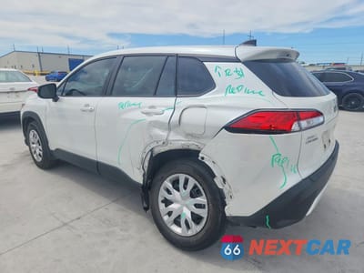 Drugie zdjęcie samochodu z przodu: 2024 TOYOTA COROLLA CROSS L VIN:7MUAAAAG4RV108446 - miniatura