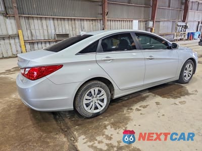 Trzecie zdjęcie samochodu z tyłu: 2012 HYUNDAI SONATA GLS VIN:5NPEB4AC5CH401583 - miniatura