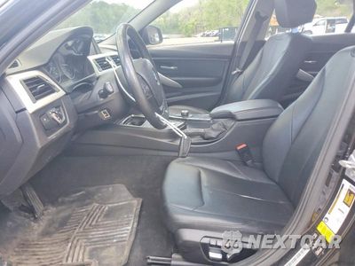 Zdjęcie 7 z 13 samochodu: 2018 BMW 320 XI VIN:WBA8A3C57JA494942 - miniatura