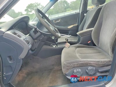 Zdjęcie 7 z 12 samochodu: 1998 HONDA ACCORD LX VIN:1HGCG564XWA075695 - miniatura