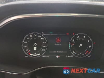 Zdjęcie 9 z 13 samochodu: 2022 JAGUAR F-PACE SVR VIN:SADCZ2EE3NA693459 - miniatura