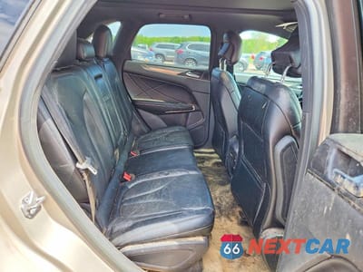 Zdjęcie 11 z 13 samochodu: 2015 LINCOLN MKC VIN:5LMCJ2A94FUJ27718 - miniatura