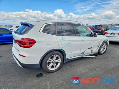 Trzecie zdjęcie samochodu z tyłu: 2020 BMW X3 SDRIVE30I VIN:5UXTY3C00L9B03942 - miniatura