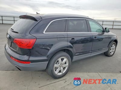 Trzecie zdjęcie samochodu z tyłu: 2011 AUDI Q7 PREMIUM VIN:WA1CGAFE4BD006813 - miniatura