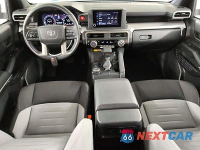 Zdjęcie 8 z 14 samochodu: 2025 TOYOTA 4RUNNER TRD OFF-ROAD VIN:JTEVA5BR0S5038292 - miniatura