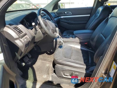 Zdjęcie 7 z 13 samochodu: 2017 FORD EXPLORER XLT VIN:1FM5K8D84HGE35620 - miniatura