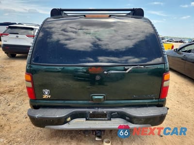 Zdjęcie 6 z 13 samochodu: 2003 CHEVROLET SUBURBAN K1500 VIN:3GNFK16Z33G230378 - miniatura
