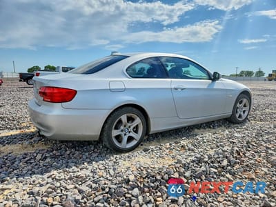Trzecie zdjęcie samochodu z tyłu: 2011 BMW 335 XI VIN:WBAKF9C53BE619360 - miniatura