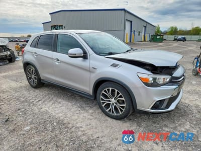 Czwarte zdjęcie samochodu z boku: 2018 MITSUBISHI OUTLANDER SPORT ES VIN:JA4AR3AW8JZ005436 - miniatura