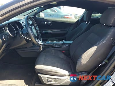 Zdjęcie 7 z 12 samochodu: 2015 FORD MUSTANG VIN:1FA6P8AM7F5388769 - miniatura