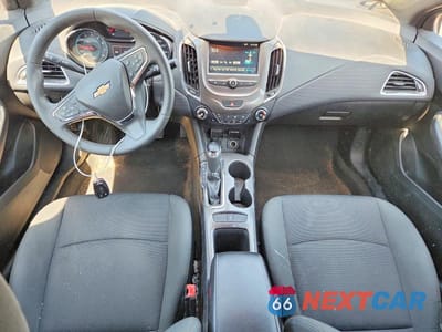 Zdjęcie 8 z 12 samochodu: 2017 CHEVROLET CRUZE LT VIN:1G1BE5SM4H7265474 - miniatura