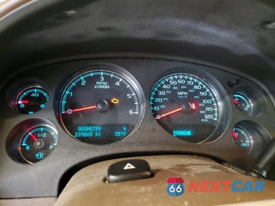 Zdjęcie 9 z 13 samochodu: 2011 CHEVROLET SUBURBAN K1500 LT VIN:1GNSKJE37BR189943 - miniatura