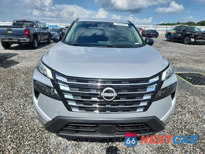 Piąte zdjęcie samochodu w środku: 2025 NISSAN ROGUE S VIN:5N1BT3AB8SC789920 - miniatura