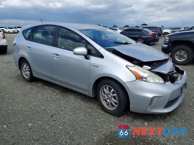 Czwarte zdjęcie samochodu z boku: 2012 TOYOTA PRIUS V THREE VIN:JTDZN3EU3C3132887 - miniatura