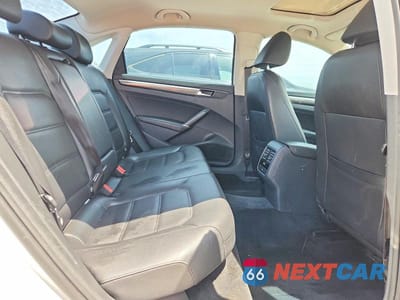 Zdjęcie 10 z 12 samochodu: 2018 VOLKSWAGEN PASSAT SE VIN:1VWBA7A38JC009727 - miniatura