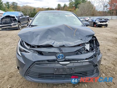 Piąte zdjęcie samochodu w środku: 2025 TOYOTA COROLLA HYBRID LE VIN:JTDBCMFE7S3103167 - miniatura