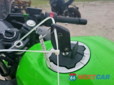 Zdjęcie 8 z 9 samochodu: 2024 KAWASAKI EX500 A VIN:ML5EXGJ1XRDA25010 - miniatura