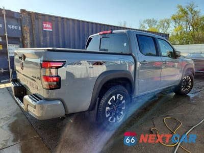 Trzecie zdjęcie samochodu z tyłu: 2024 NISSAN FRONTIER PRO-4X VIN:1N6ED1EK9RN612494 - miniatura