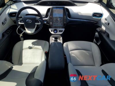 Zdjęcie 8 z 14 samochodu: 2017 TOYOTA PRIUS PRIME PLUS VIN:JTDKARFP5H3044133 - miniatura