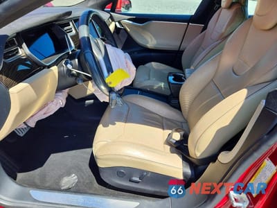 Zdjęcie 7 z 12 samochodu: 2016 TESLA MODEL S VIN:5YJSA1E40GF163542 - miniatura
