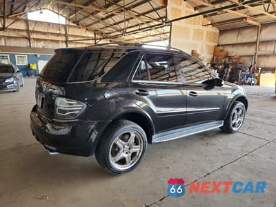Trzecie zdjęcie samochodu z tyłu: 2007 MERCEDES-BENZ ML 63 AMG VIN:4JGBB77E27A202383 - miniatura