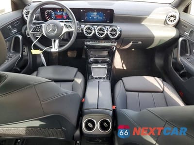 Zdjęcie 8 z 12 samochodu: 2024 MERCEDES-BENZ CLA 250 4MATIC VIN:W1K5J4HB7RN450797 - miniatura