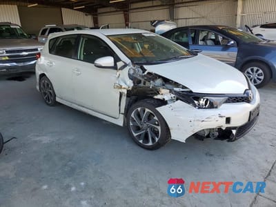 Czwarte zdjęcie samochodu z boku: 2018 TOYOTA COROLLA IM BASE VIN:JTNKARJE6JJ561847 - miniatura