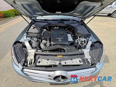 Zdjęcie 7 z 10 samochodu: 2018 MERCEDES-BENZ GLC 300 4MATIC VIN:WDC0G4KB7JV102881 - miniatura