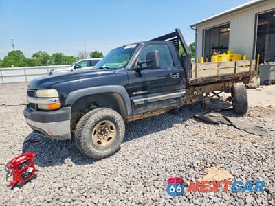 2001 CHEVROLET SILVERADO K2500 HEAVY DUTY 1GCHK24U71E132795 - główne zdjęcie licytacji z USA - miniatura