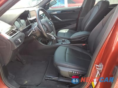 Zdjęcie 7 z 13 samochodu: 2018 BMW X1 XDRIVE28I VIN:WBXHT3C39J5L35007 - miniatura