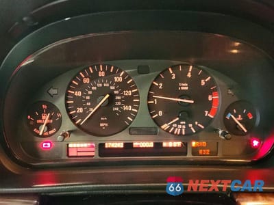 Zdjęcie 9 z 12 samochodu: 1998 BMW 740 I AUTOMATIC VIN:WBAGF832XWDL57399 - miniatura