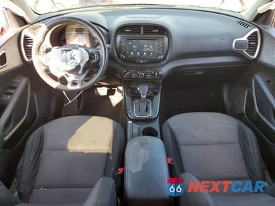Zdjęcie 8 z 14 samochodu: 2020 KIA SOUL LX VIN:KNDJ23AU1L7058714 - miniatura