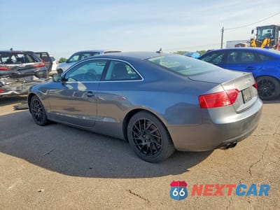 Drugie zdjęcie samochodu z przodu: 2013 AUDI A5 PREMIUM PLUS VIN:WAULFAFR1DA062186 - miniatura
