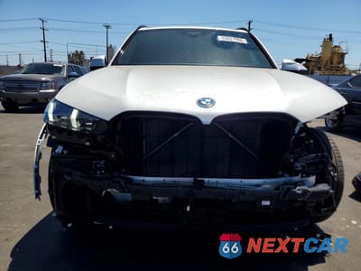 Piąte zdjęcie samochodu w środku: 2026 BMW X5 XDRIVE50E VIN:5UX43EU03T9317351 - miniatura