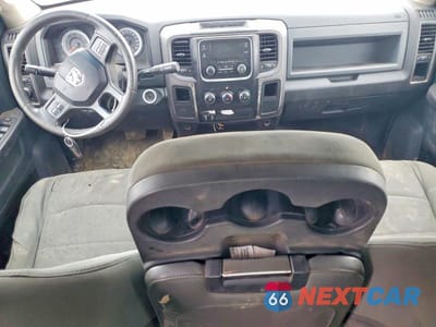 Zdjęcie 8 z 12 samochodu: 2014 RAM 2500 TRADESMAN VIN:3C6UR5HJ1EG253825 - miniatura