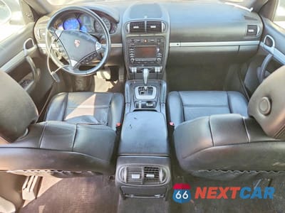 Zdjęcie 8 z 12 samochodu: 2009 PORSCHE CAYENNE VIN:WP1AA29P89LA13540 - miniatura