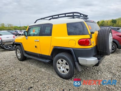 Drugie zdjęcie samochodu z przodu: 2010 TOYOTA FJ CRUISER BASE VIN:JTEBU4BF8AK071843 - miniatura