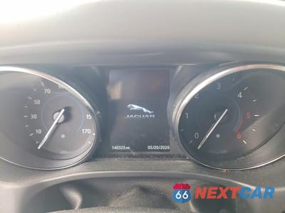 Zdjęcie 9 z 12 samochodu: 2017 JAGUAR XE PRESTIGE VIN:SAJAK4BN9HA971696 - miniatura