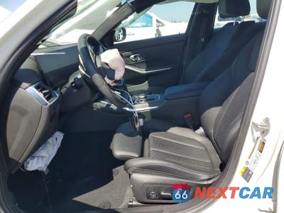 Zdjęcie 7 z 12 samochodu: 2024 BMW 330E VIN:3MW39FF06R8E49695 - miniatura