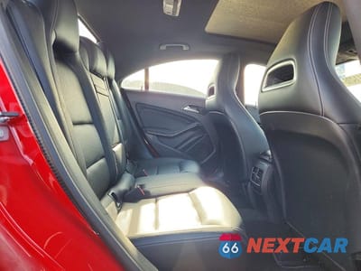 Zdjęcie 10 z 12 samochodu: 2019 MERCEDES-BENZ CLA 250 VIN:WDDSJ4EB6KN776250 - miniatura