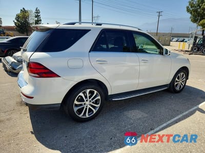 Trzecie zdjęcie samochodu z tyłu: 2017 MERCEDES-BENZ GLE 350 VIN:4JGDA5JB5HA852504 - miniatura