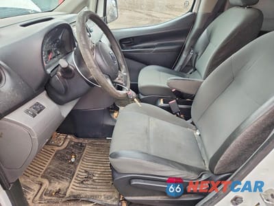 Zdjęcie 7 z 12 samochodu: 2014 NISSAN NV200 S VIN:3N6CM0KN6EK692725 - miniatura