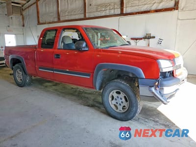 Czwarte zdjęcie samochodu z boku: 2003 CHEVROLET SILVERADO K1500 VIN:2GCEK19T131190080 - miniatura