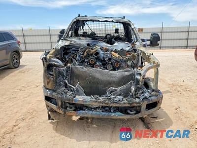 Piąte zdjęcie samochodu w środku: 2019 FORD F350 SUPER DUTY VIN:1FTRF3DT1KEE16205 - miniatura