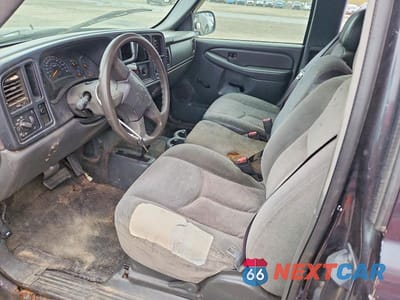 Zdjęcie 7 z 12 samochodu: 2004 CHEVROLET SILVERADO K2500 HEAVY DUTY VIN:1GCHK29U94E355434 - miniatura