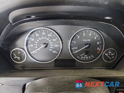 Zdjęcie 9 z 12 samochodu: 2015 BMW 320 I XDRIVE VIN:WBA3C3G57FNS74909 - miniatura